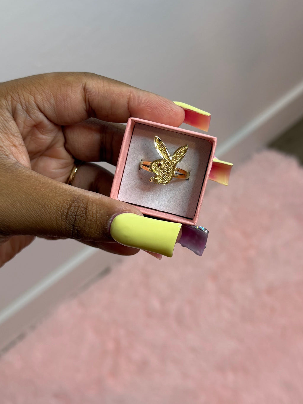Play Boy Ring