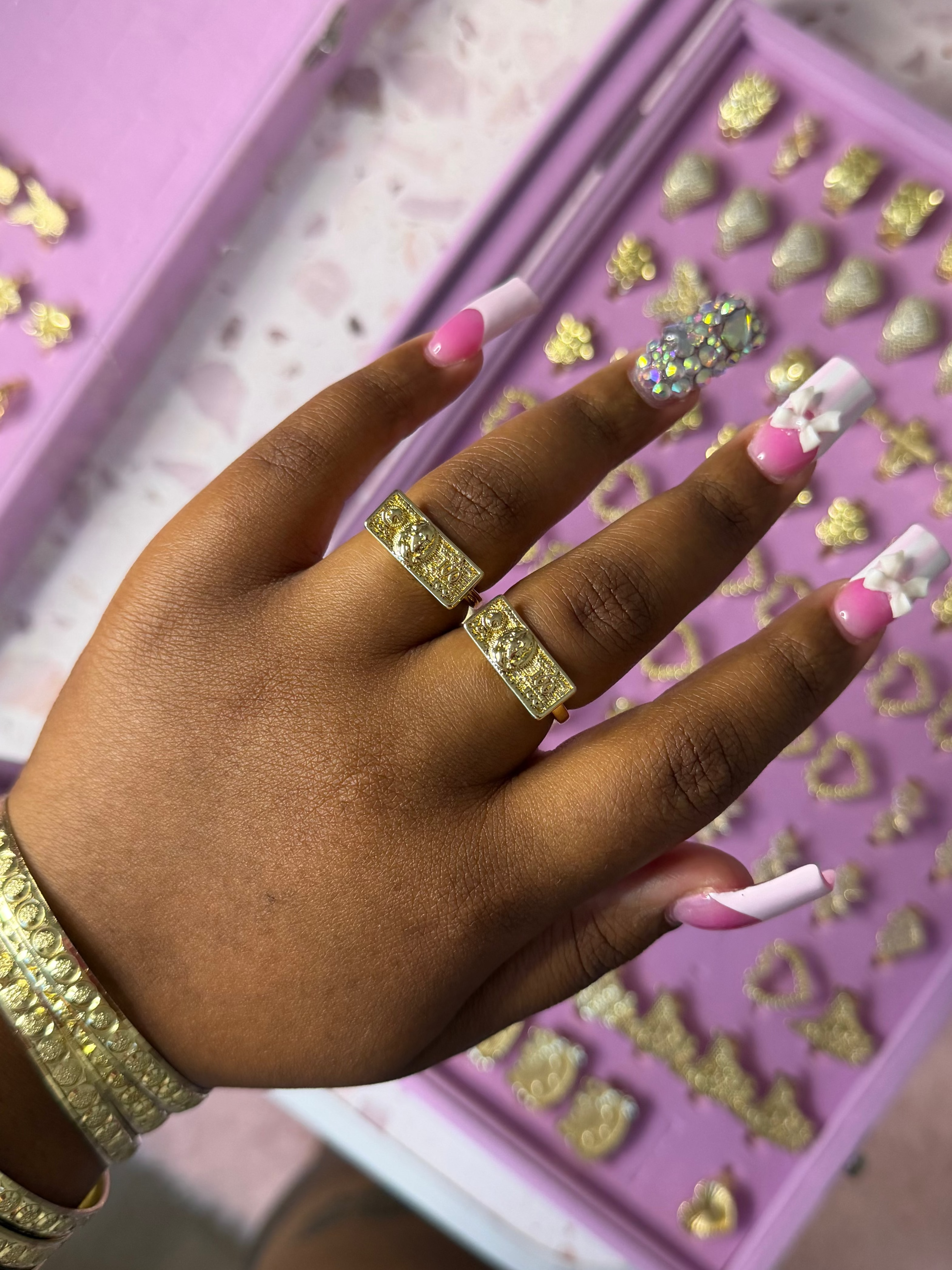 Money Ring