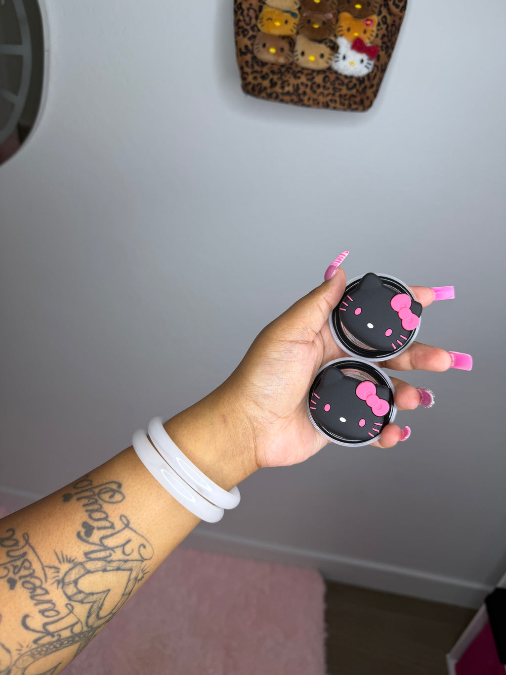 Black Hello Kitty Pop Socket